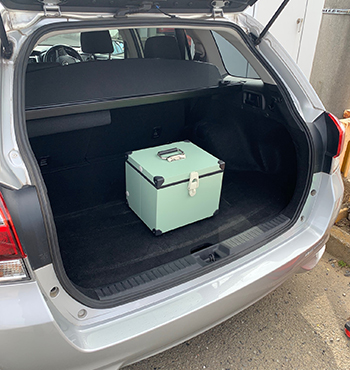 KR小型適温ボックス® 標準タイプ車載時